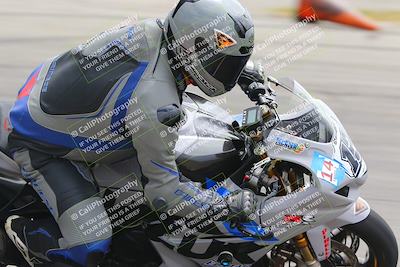 media/May-29-2022-Fastrack Riders_ [[fc0f8b1a06]]/Level 1 and RDS/Inside Turn 9/